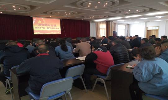 堅(jiān)定信念 對(duì)黨忠誠(chéng)，融會(huì)貫通 學(xué)以致用