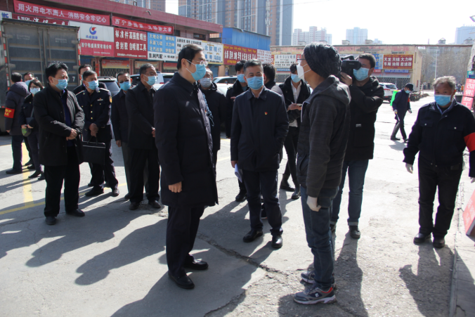 省委常委、西寧市委書記王曉同志赴物產(chǎn)三建汽配市場(chǎng)督導(dǎo)疫情防控暨復(fù)工復(fù)業(yè)工作