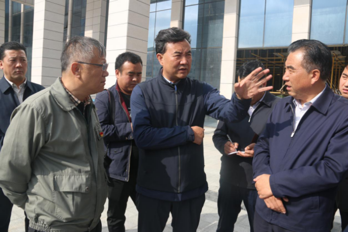 省人大常委會(huì)副主任、海東市委書記鳥成云專題調(diào)研曹家堡保稅物流園